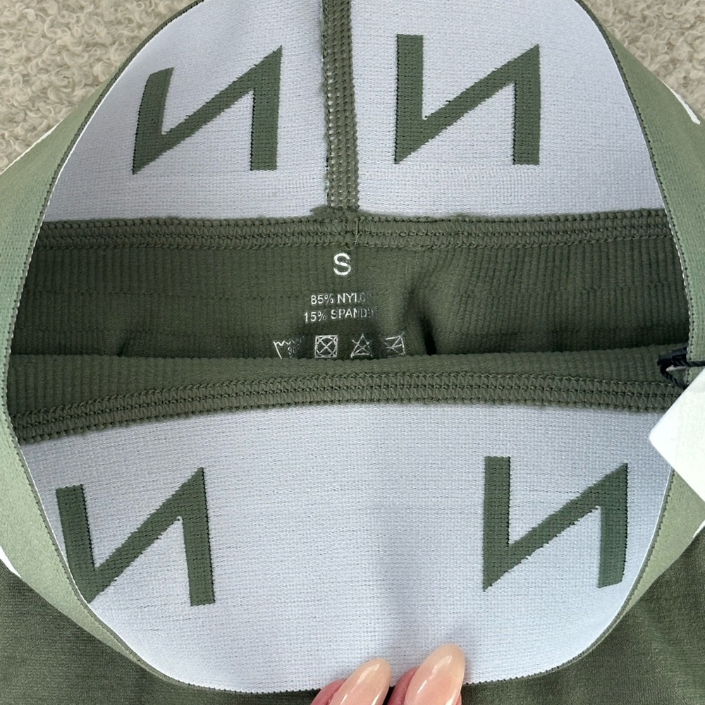 NVGTN Sage Green Sport Seamless Leggings - Picture 8 of 8